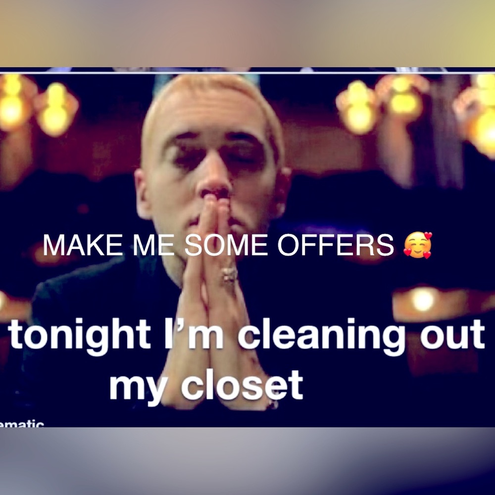 MAKE AN OFFER!! CLOSET CLEAR OUT!!!